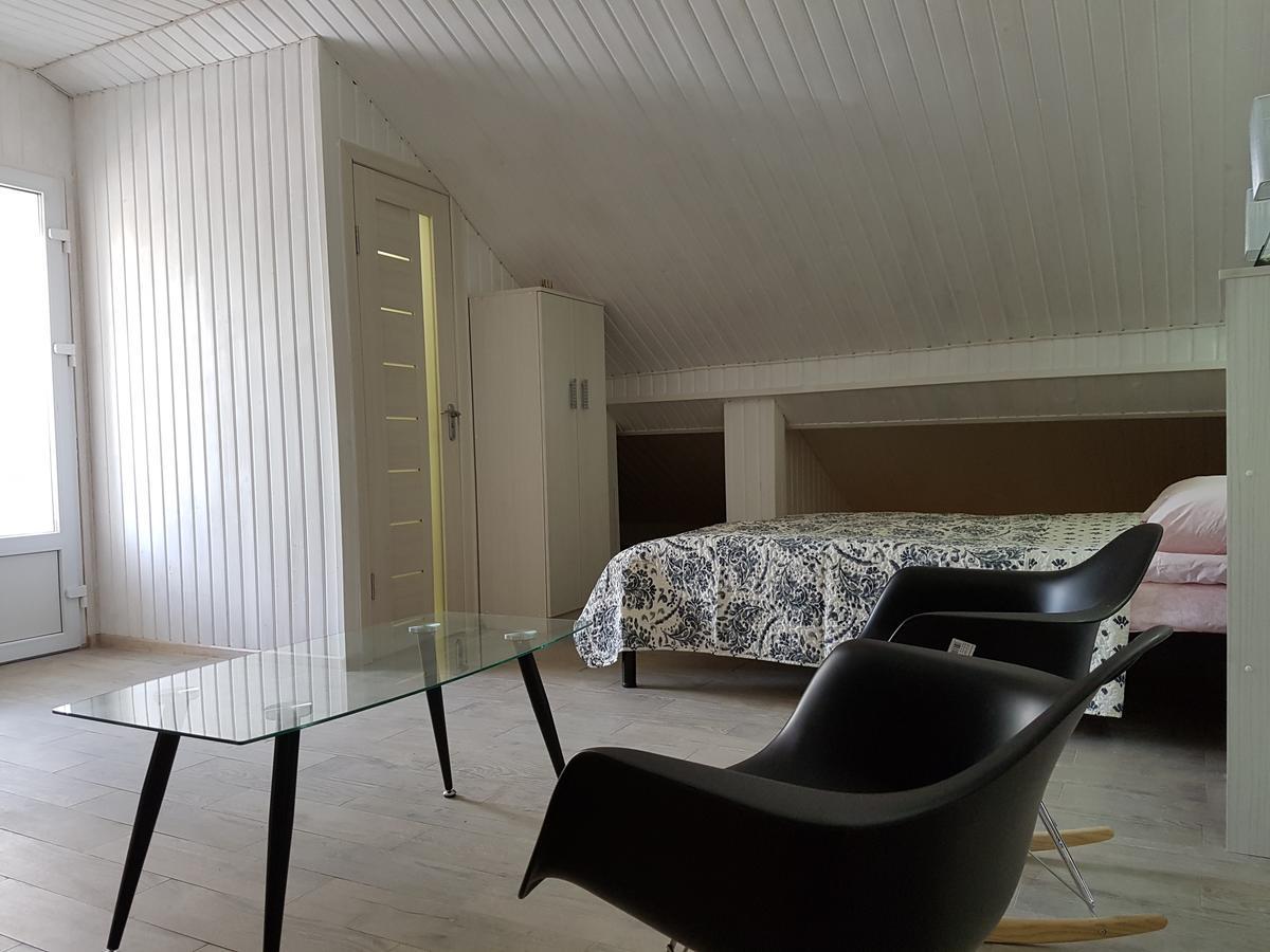 Apartments Like Hotel Csernyivci Kültér fotó